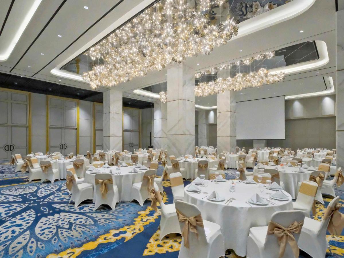 Movenpick Surabaya City Εξωτερικό φωτογραφία