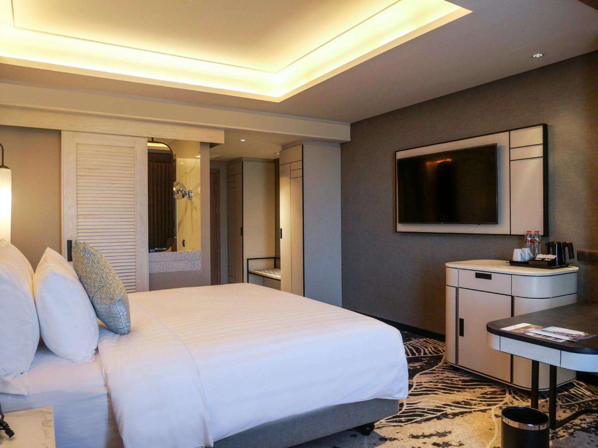 Movenpick Surabaya City Εξωτερικό φωτογραφία